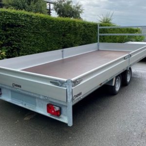 Remorque Plateau HENRA - Robuste et Polyvalente pour Tous Vos Transports