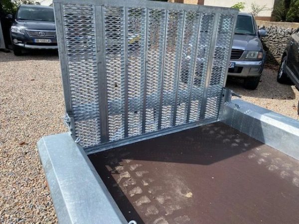 Remorque porte-engins 3,5 t - Puissance et fiabilité professionnelles