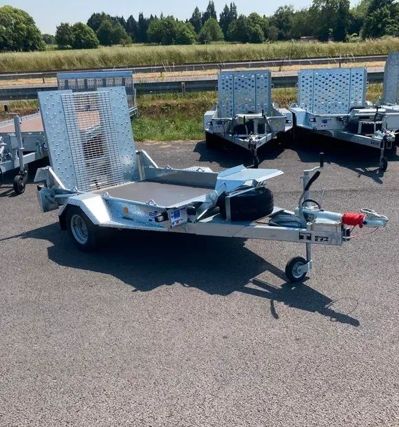 Remorque porte‑engin Ifor Williams - Transport robuste et sécurisé pour engins lourds