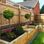 Pack Premium - 36 Traverses en bois traitées UC4 (2,4 m x 200 x 100 mm) | Durables & prêtes à poser