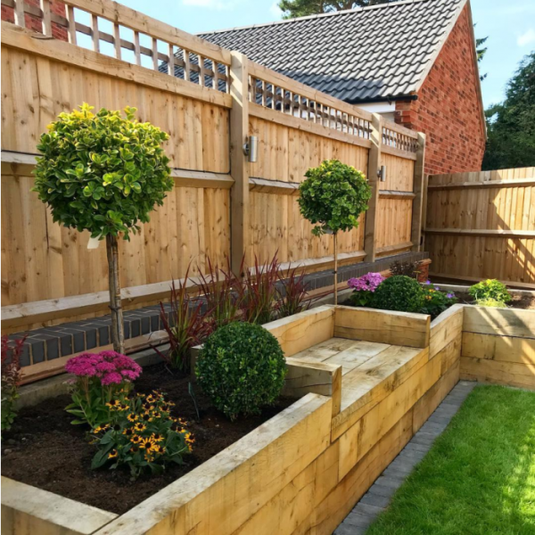 Pack Premium - 36 Traverses en bois traitées UC4 (2,4 m x 200 x 100 mm) | Durables & prêtes à poser